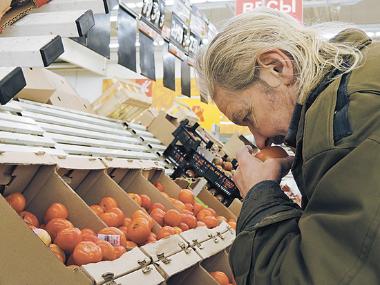 Белоруссия решила накормить Россию турецкими помидорами
